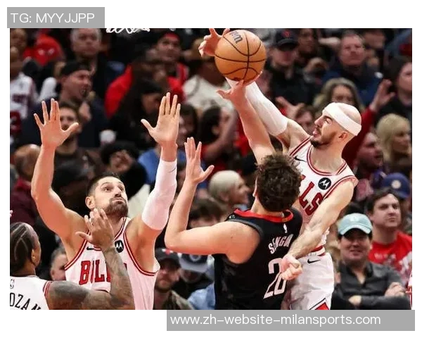 尼克斯与篮网激战正酣双方球星争夺季后赛席位的关键对决